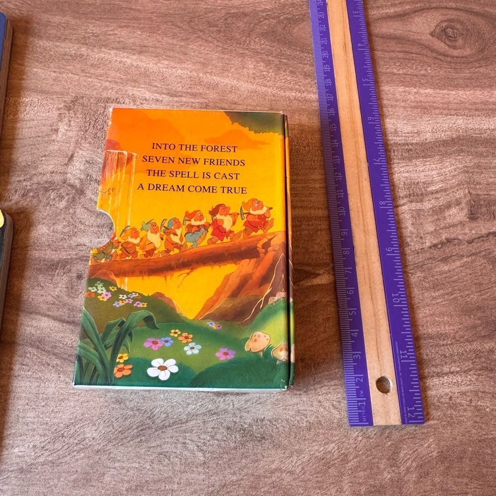 Snow White and the Seven Dwarfs Little Library Board Books Vintage 1993 - Picture 7 of 7